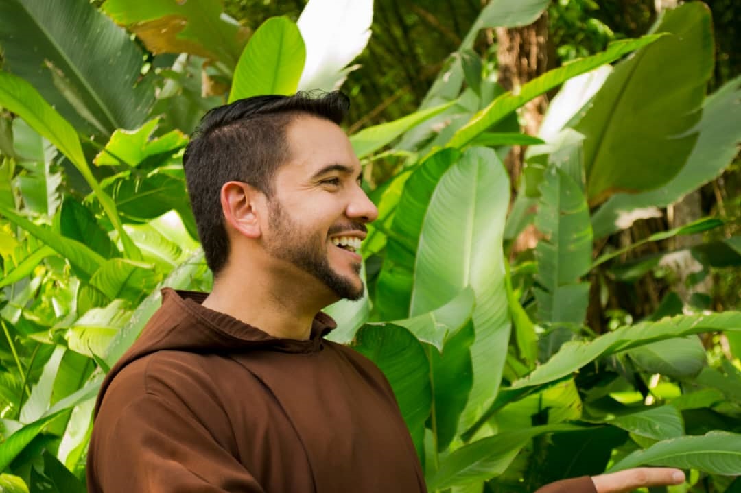 Fray Luis Antonio Salazar - Entrevista Thw Wynwood Times