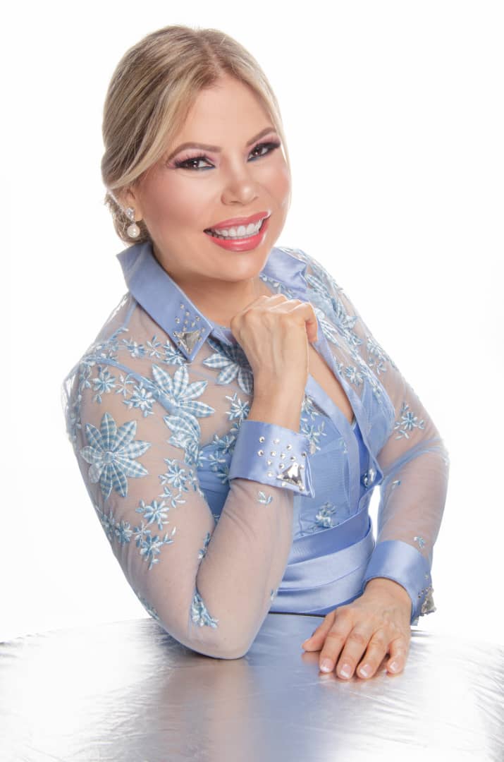 Lucy Amado ,