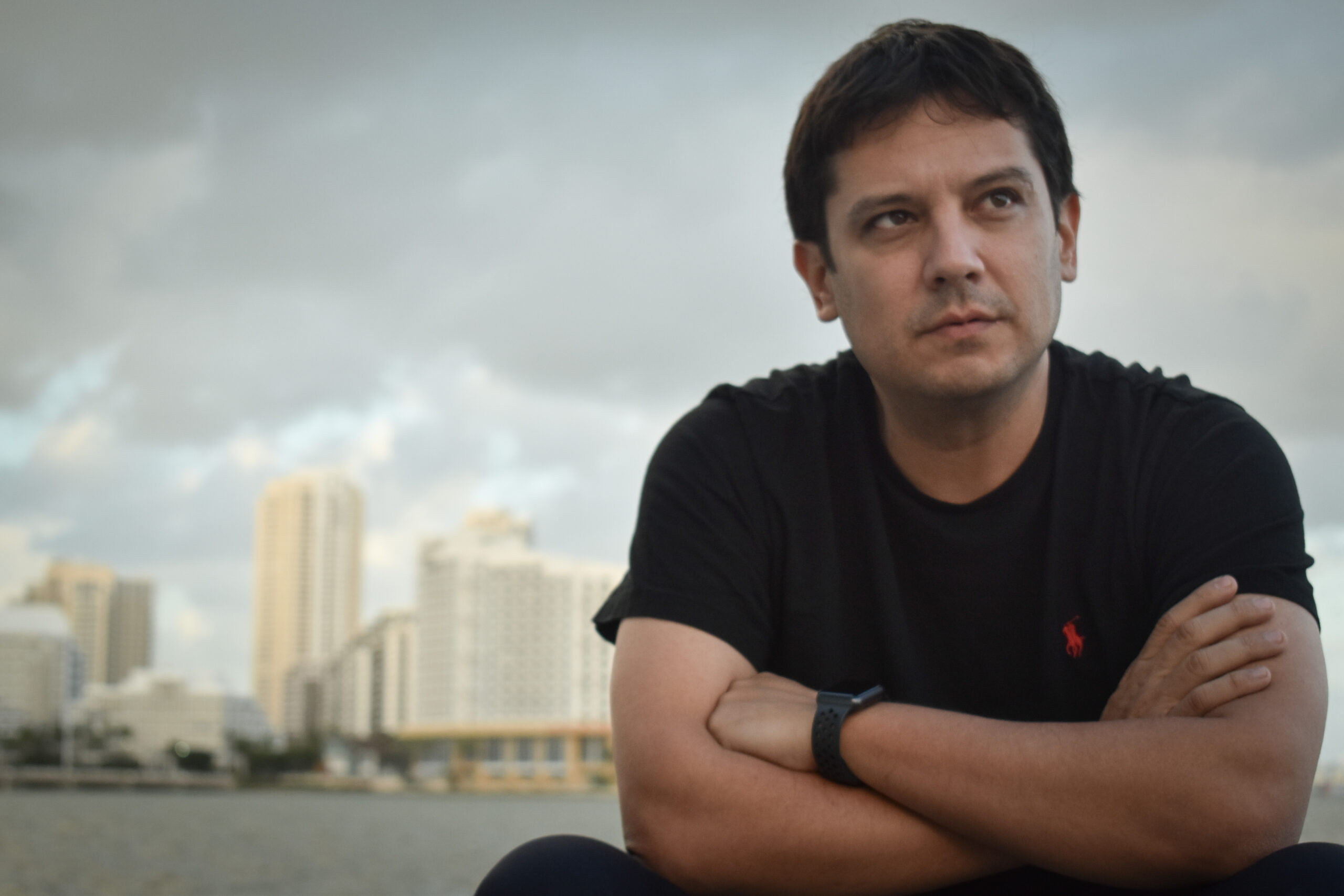 Pedro Medina Leon - Autor La chica mas pop de South Beach