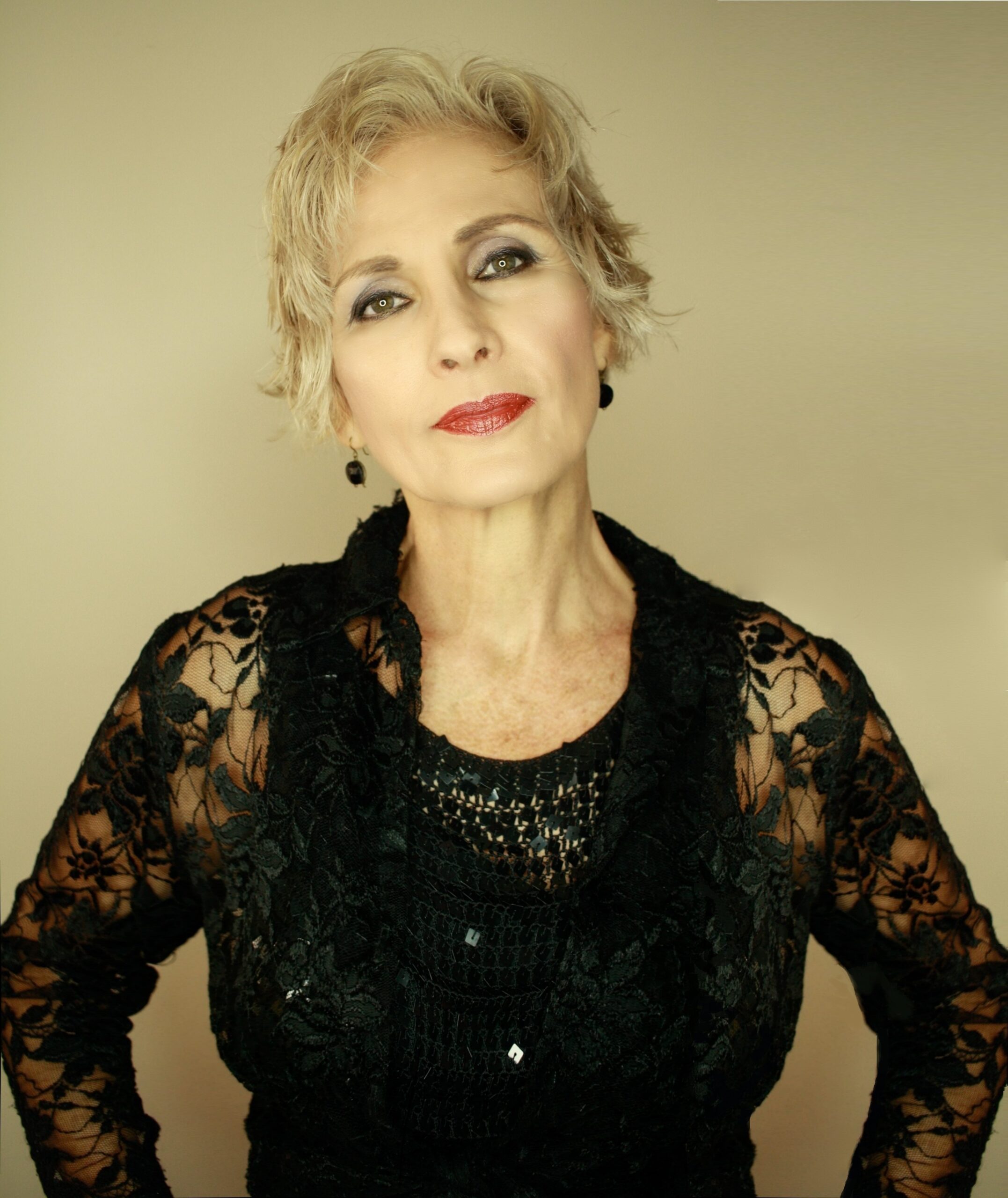 JULIE RESTIFO X