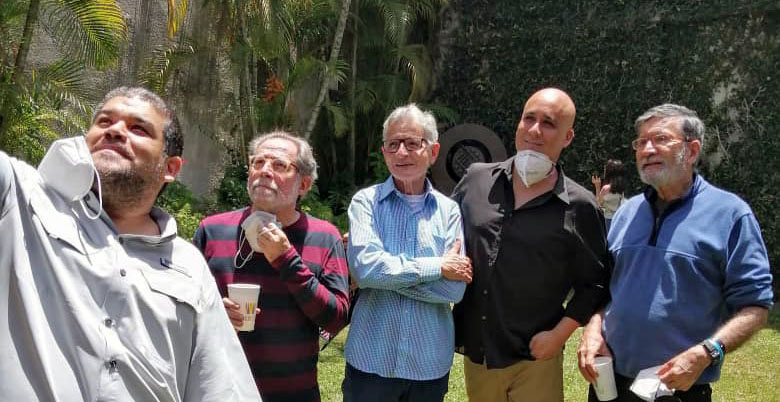Arispe, Baroni, Irazábal, Montilla y Szinetar: 4 Cuartos 5 Experiencias