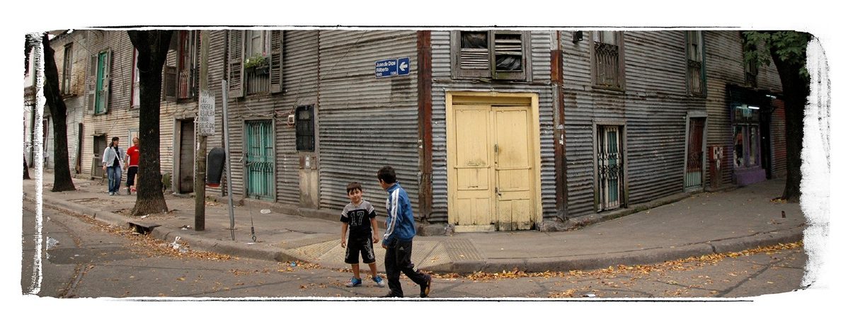 Conventillo de la Boca, de la serie "La Ciudad de la Furia", 2006 Conventillo de la Boca, de la serie "La Ciudad de la Furia", 2006