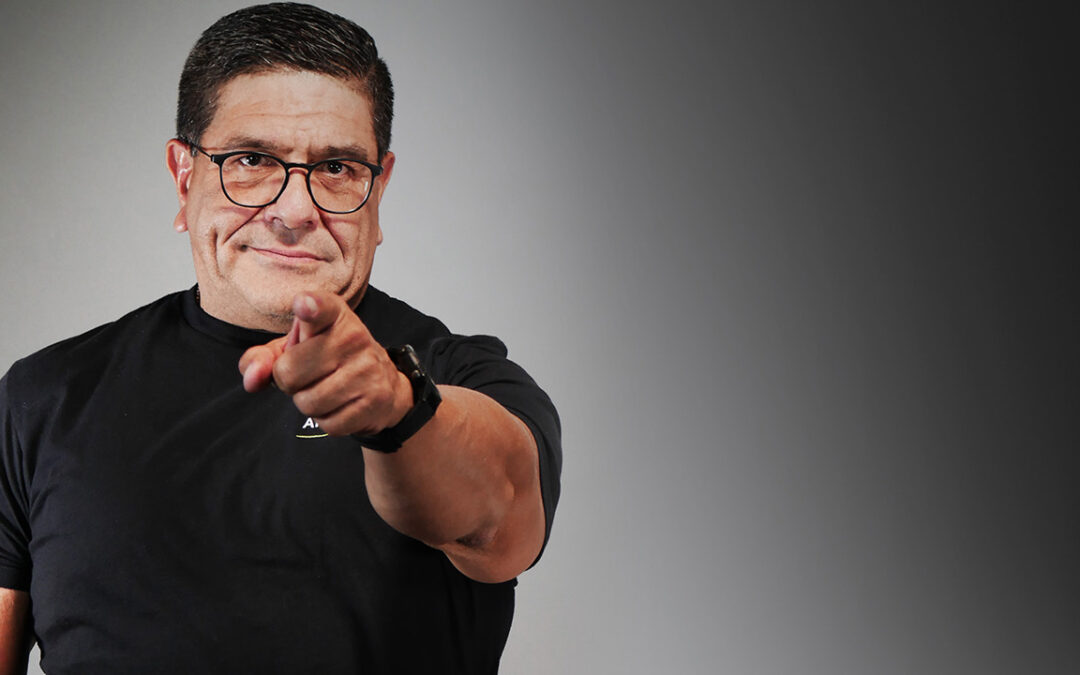 Armando Fit redefine el antienvejecimiento con su libro ‘El poder de los 50’