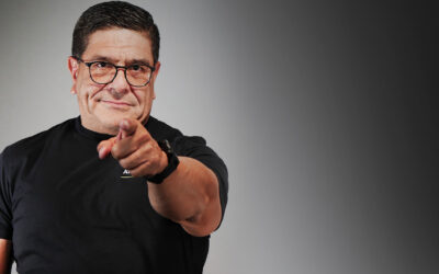 Armando Fit redefine el antienvejecimiento con su libro ‘El poder de los 50’